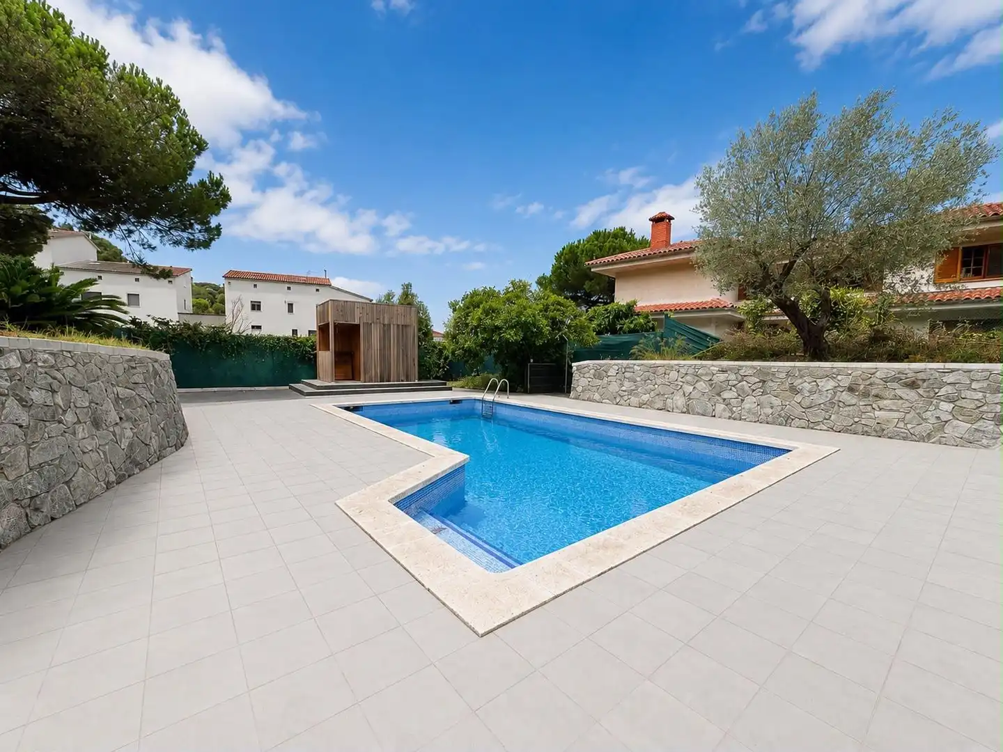 Piscina de Casa o chalet en venta en Sant Fost de Campsentelles con Aire acondicionado, Calefacción y Jardín privado
