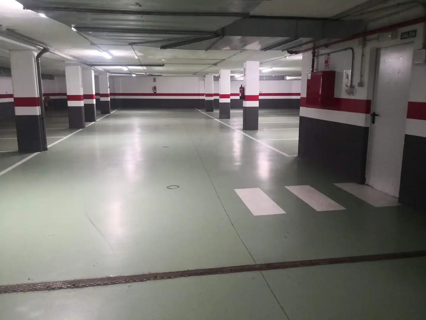 Parking de Piso en venta en Malpica de Bergantiños con Calefacción y Jardín privado