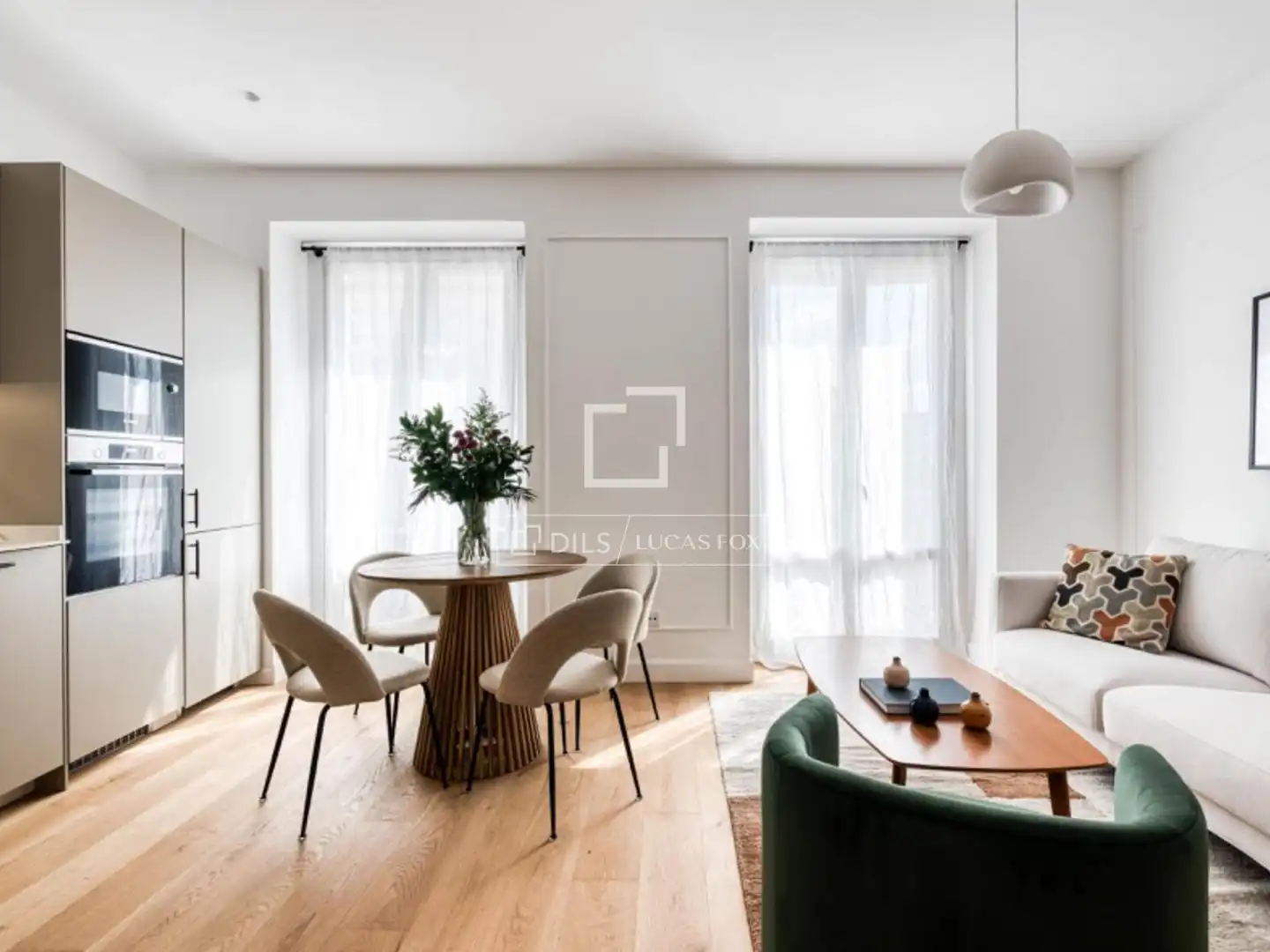 Piso con terraza en venta en Centro