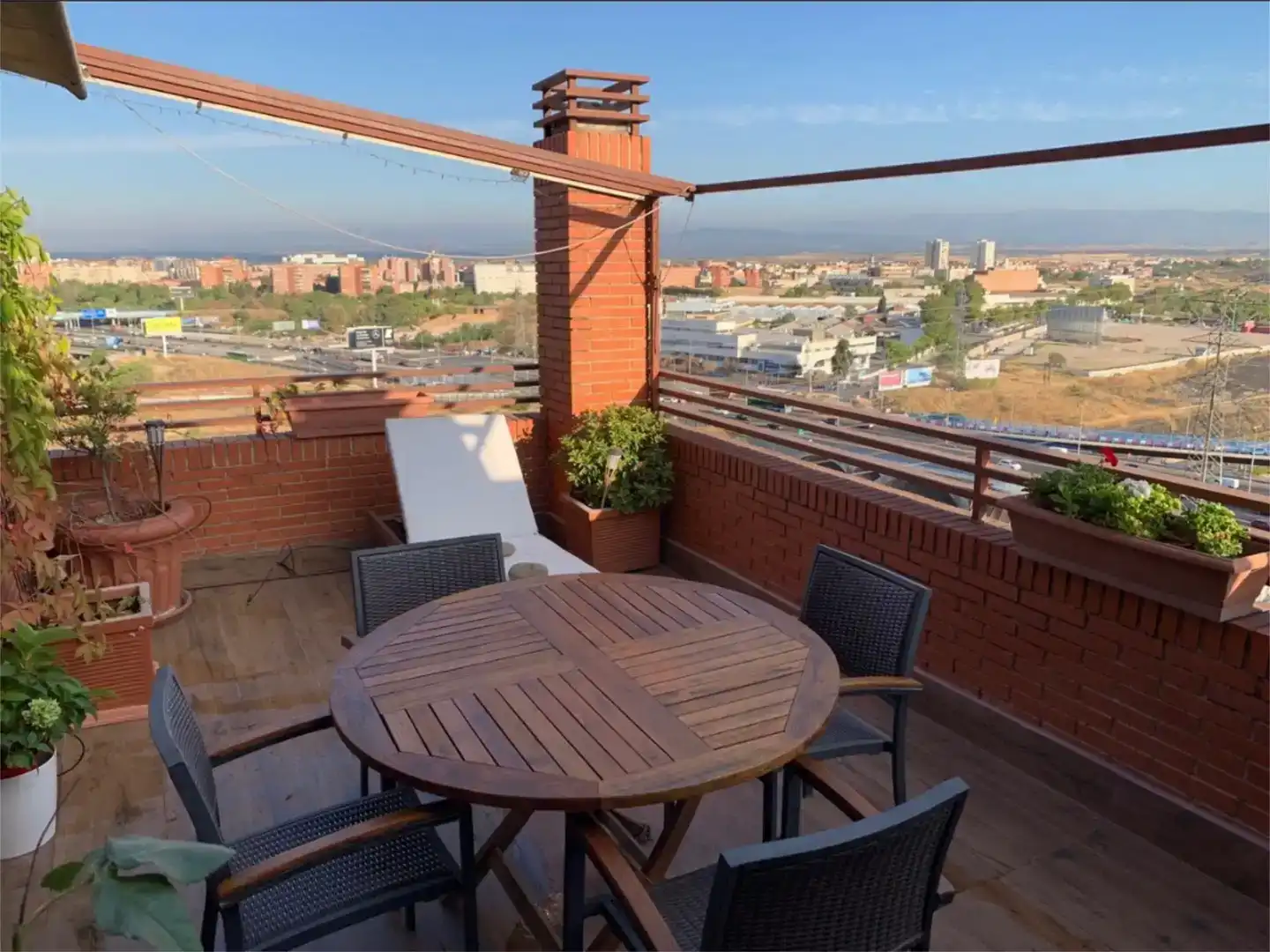 Terrasse von Wohnung zum Verkauf in  Madrid Capital mit Klimaanlage und Schwimmbad