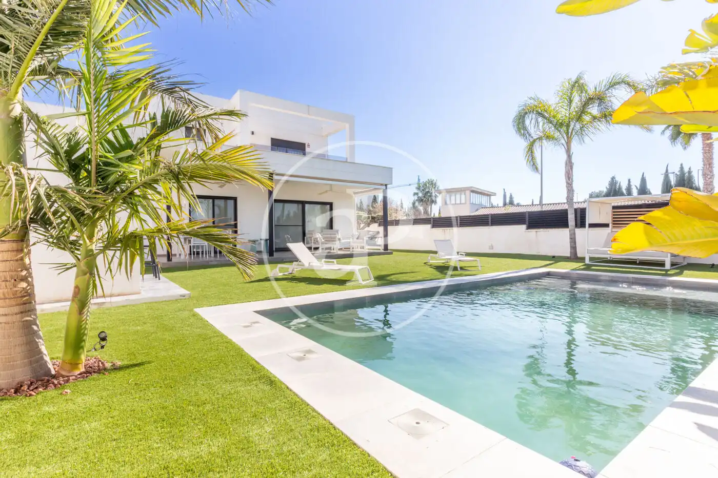 Casa amb piscina en venda a San Antonio de Benagéber