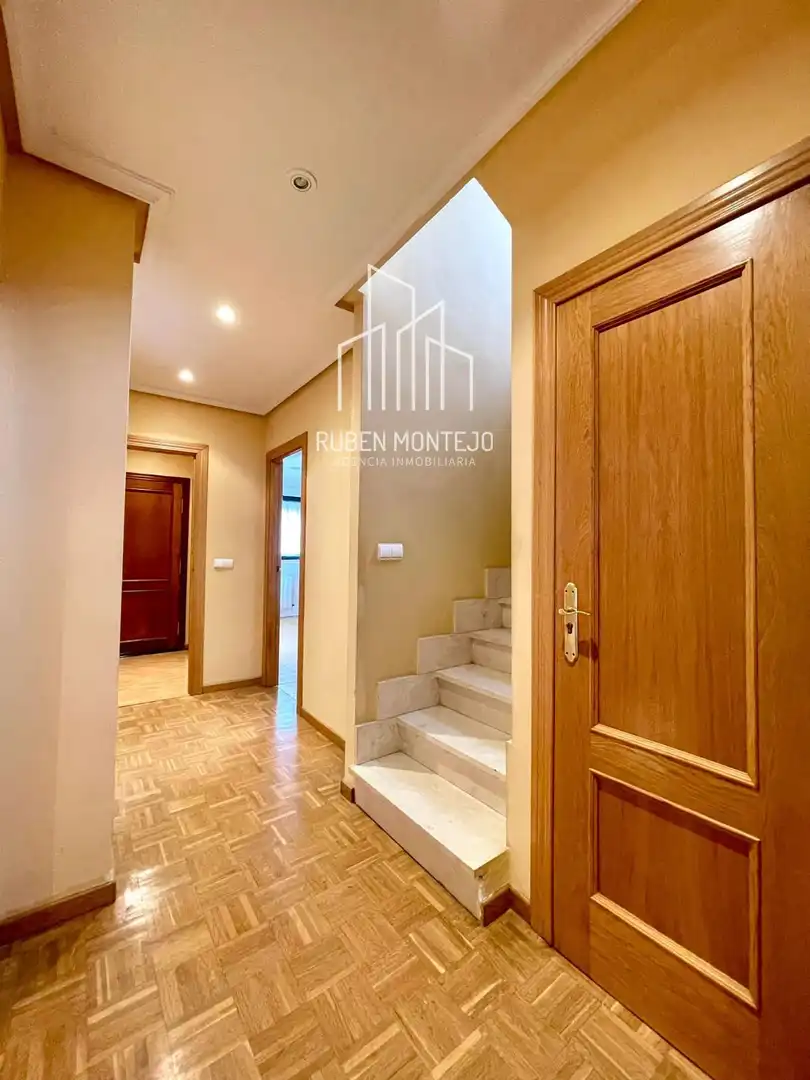 Casa adosada en venta en Doñinos de Salamanca con Calefacción, Jardín privado y Trastero