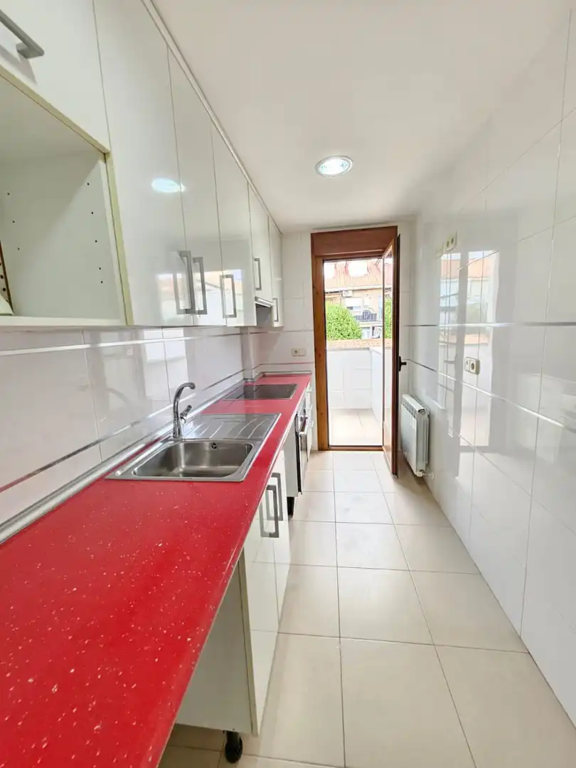Kitchen of Duplexes for sale in Brunete, Madrid
