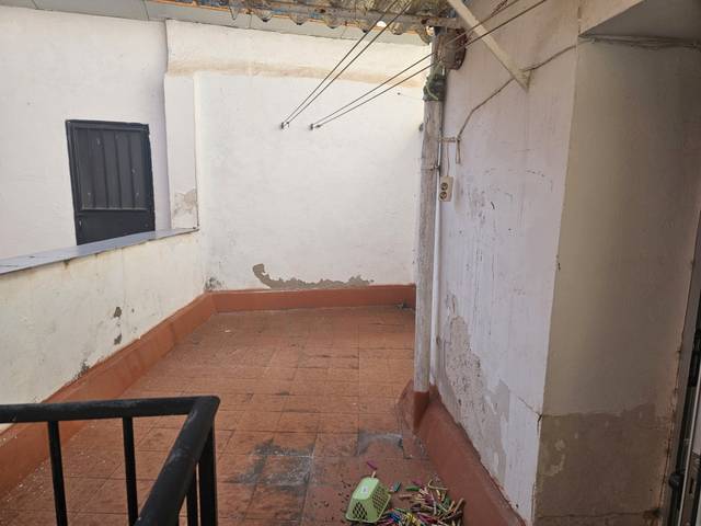 Casa adosada en Venta en Almoguera