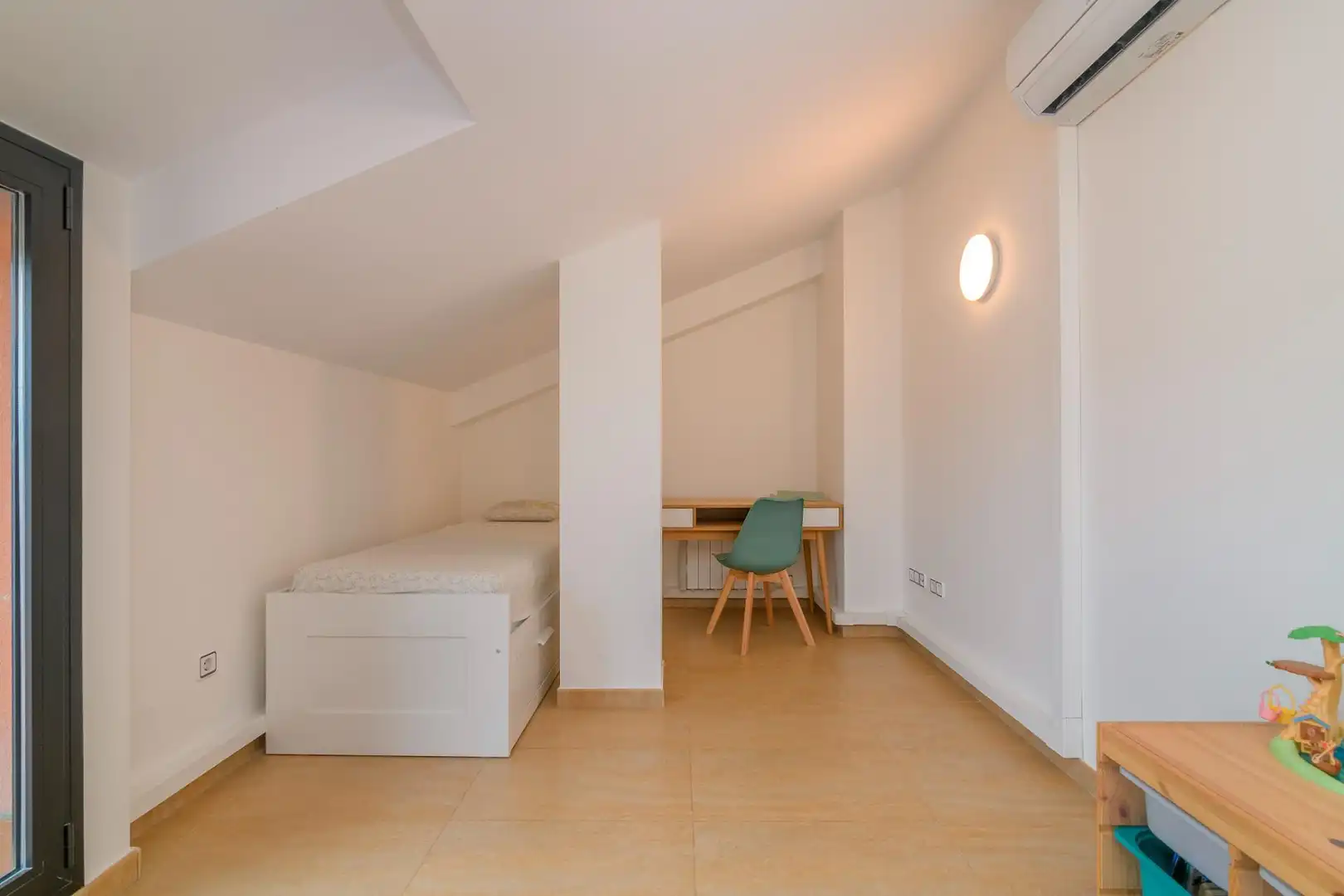 Habitación de Dúplex en venta en Manresa con Aire acondicionado, Calefacción y Terraza