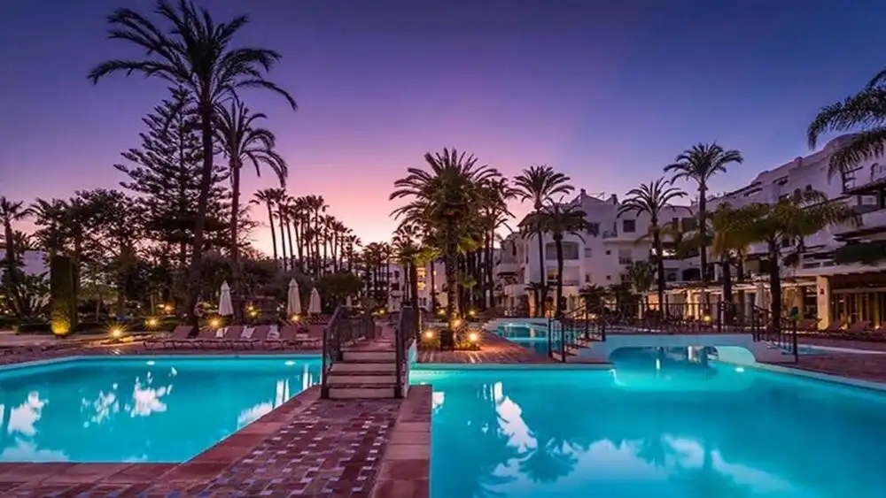 Apartamento de alquiler en Puerto Banús
