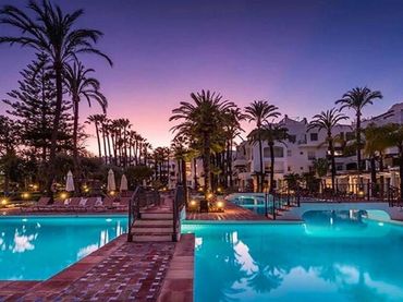Apartment mit Pool zur Miete in Nueva Andalucía