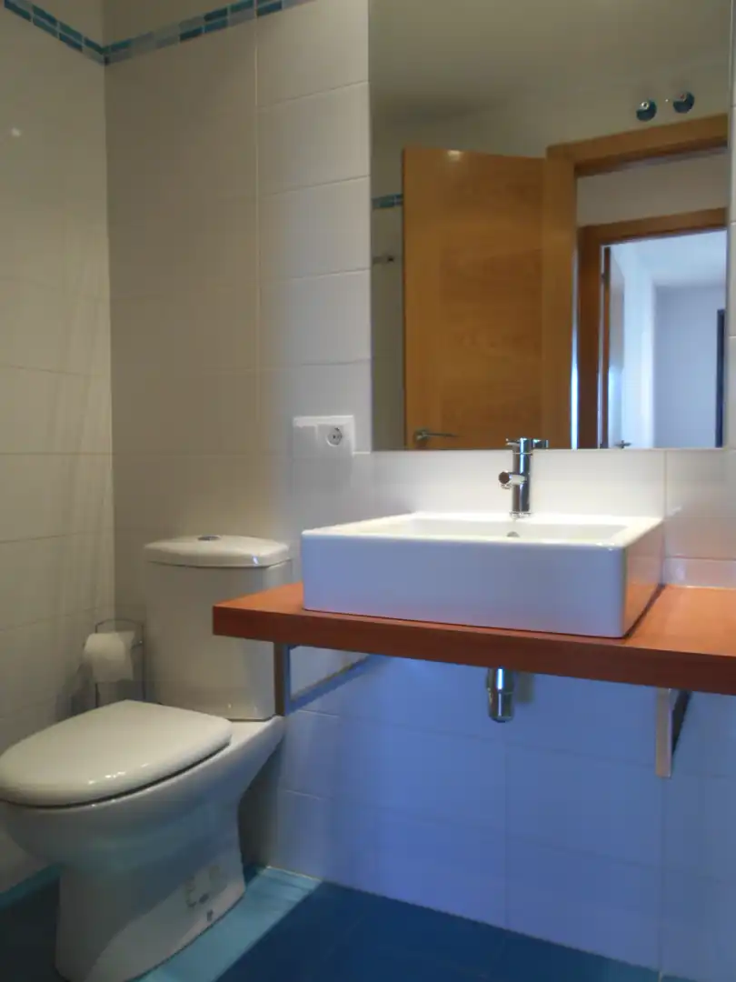 Bathroom of Apartments for sale in Ciudad Real  with Air Conditioner, Heating and Parquet flooring