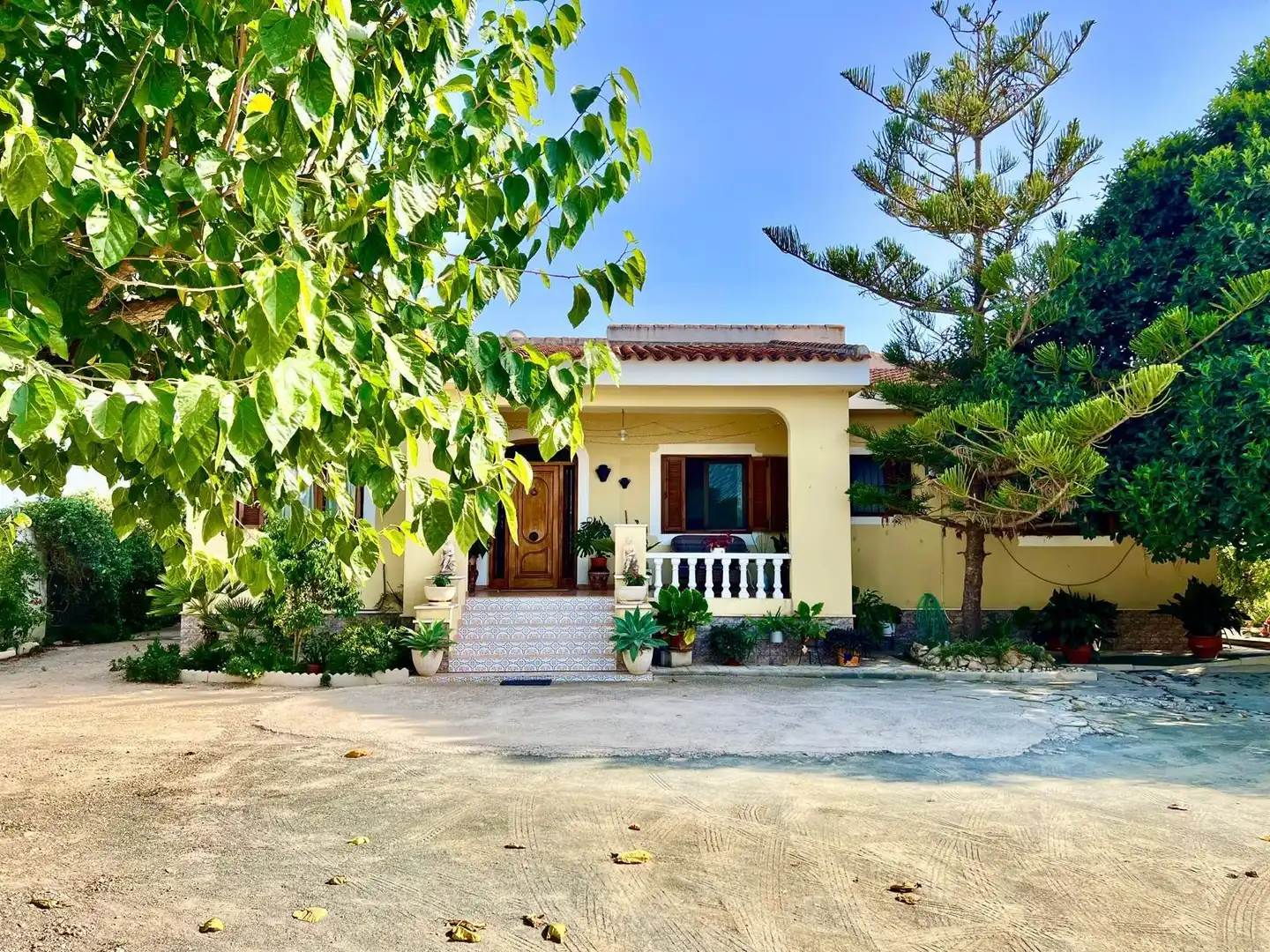 Vista exterior de Casa o xalet en venda en Daya Vieja amb Aire condicionat, Calefacció i Jardí privat