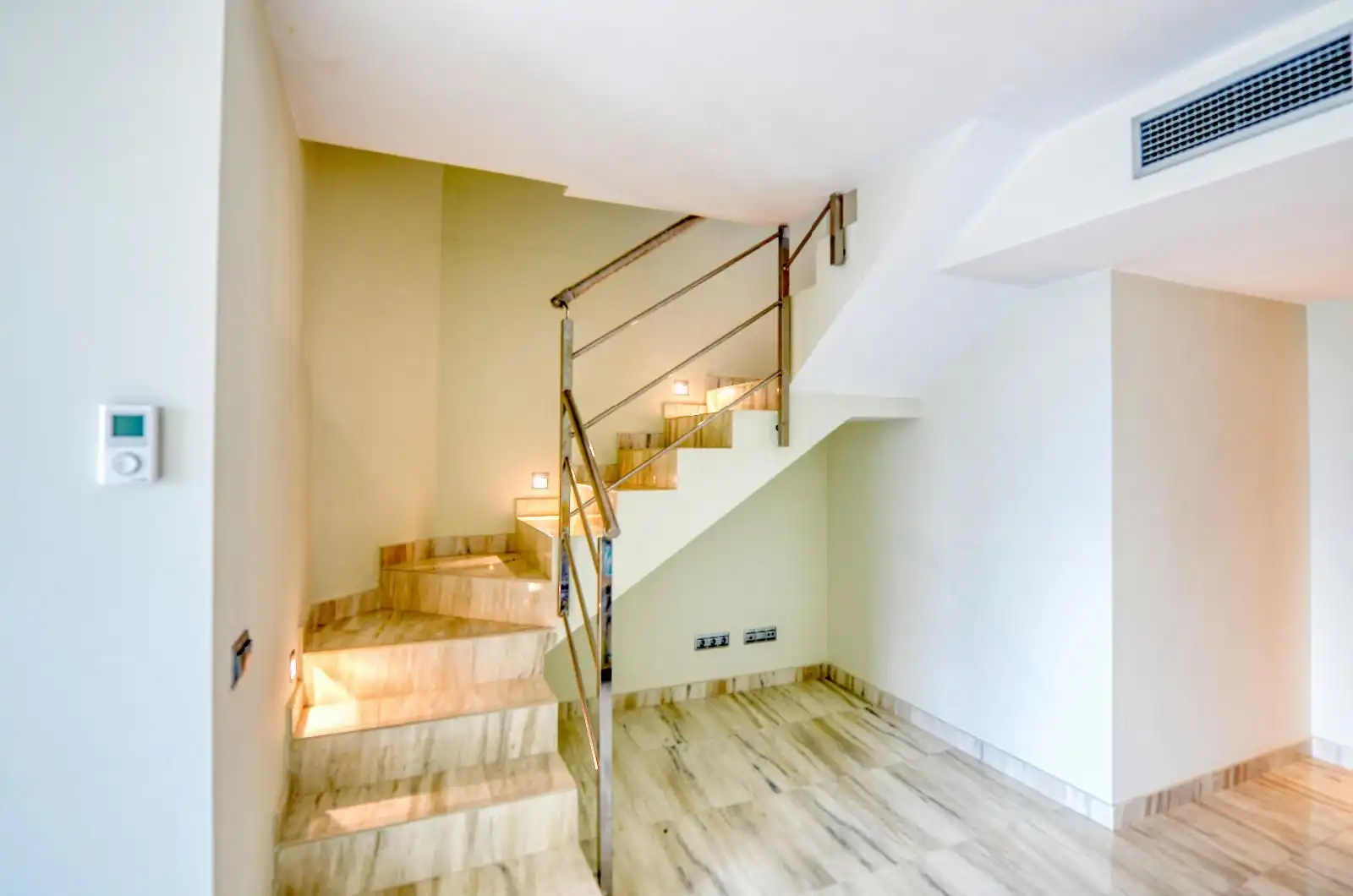 Dúplex en venta en Población de Arroyo con Terraza