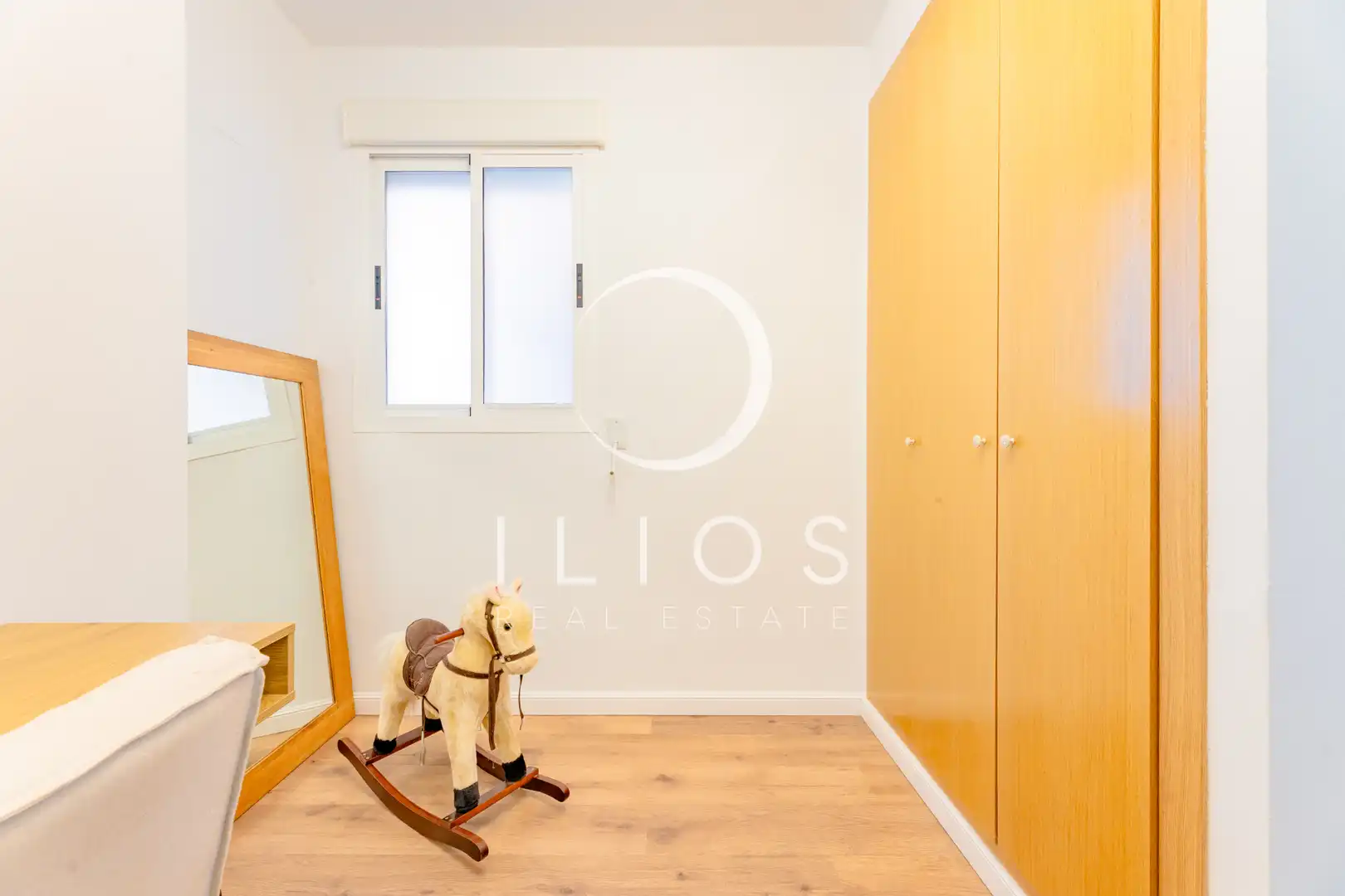 Schlafzimmer von Wohnung zum Verkauf in Chiva mit Klimaanlage, Parkett und Terrasse
