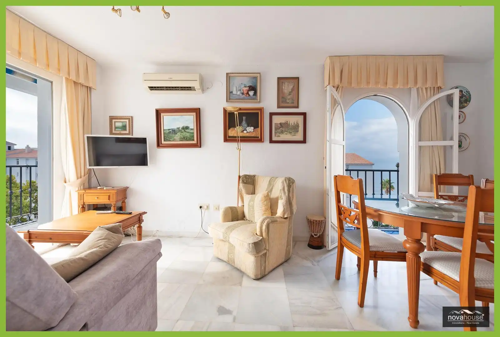 Living room of Attic for sale in Rincón de la Victoria  with Terrace, Balcony and Community pool