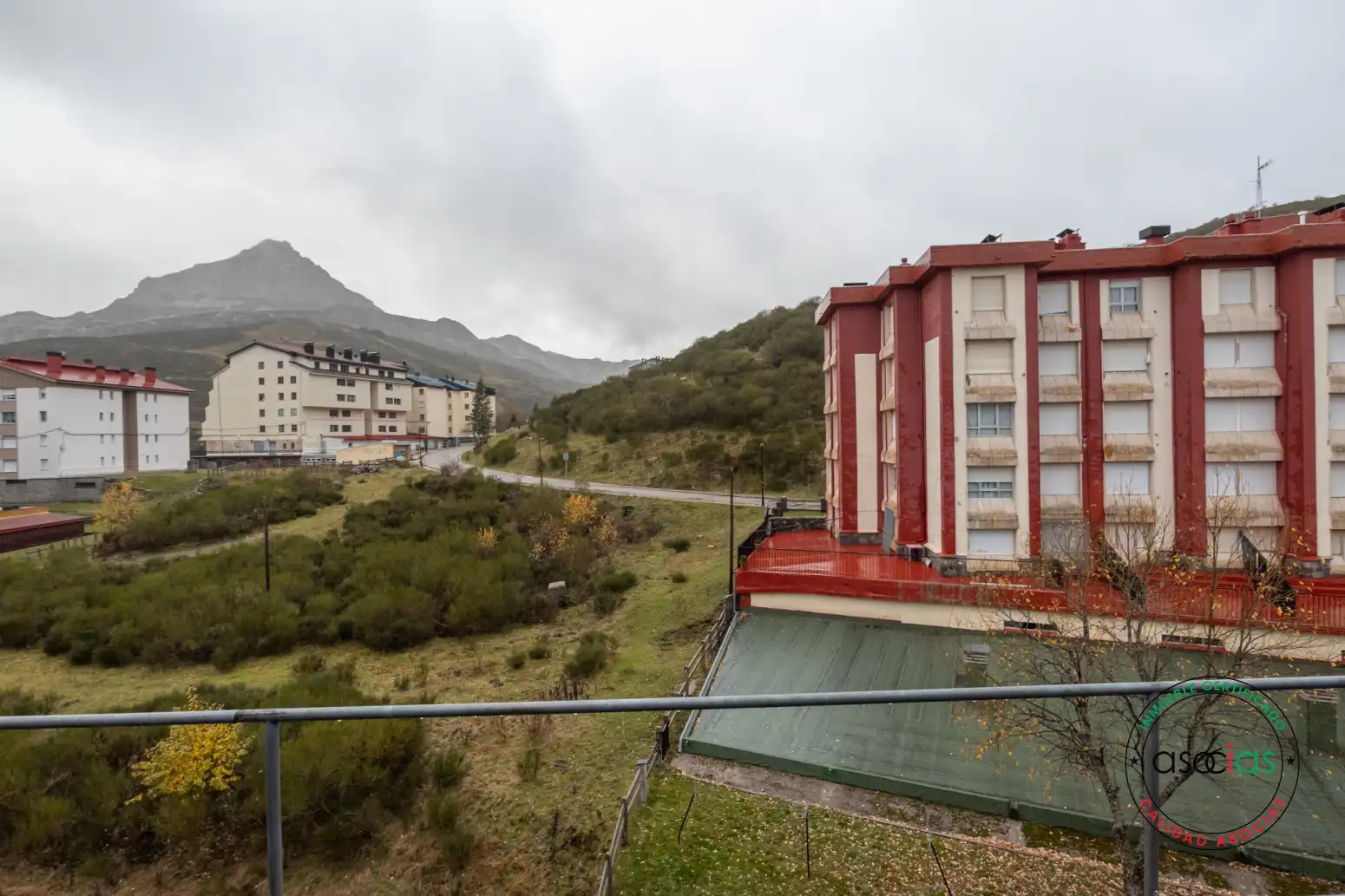 Vista exterior de Piso en venta en Puebla de Lillo con Calefacción y Trastero