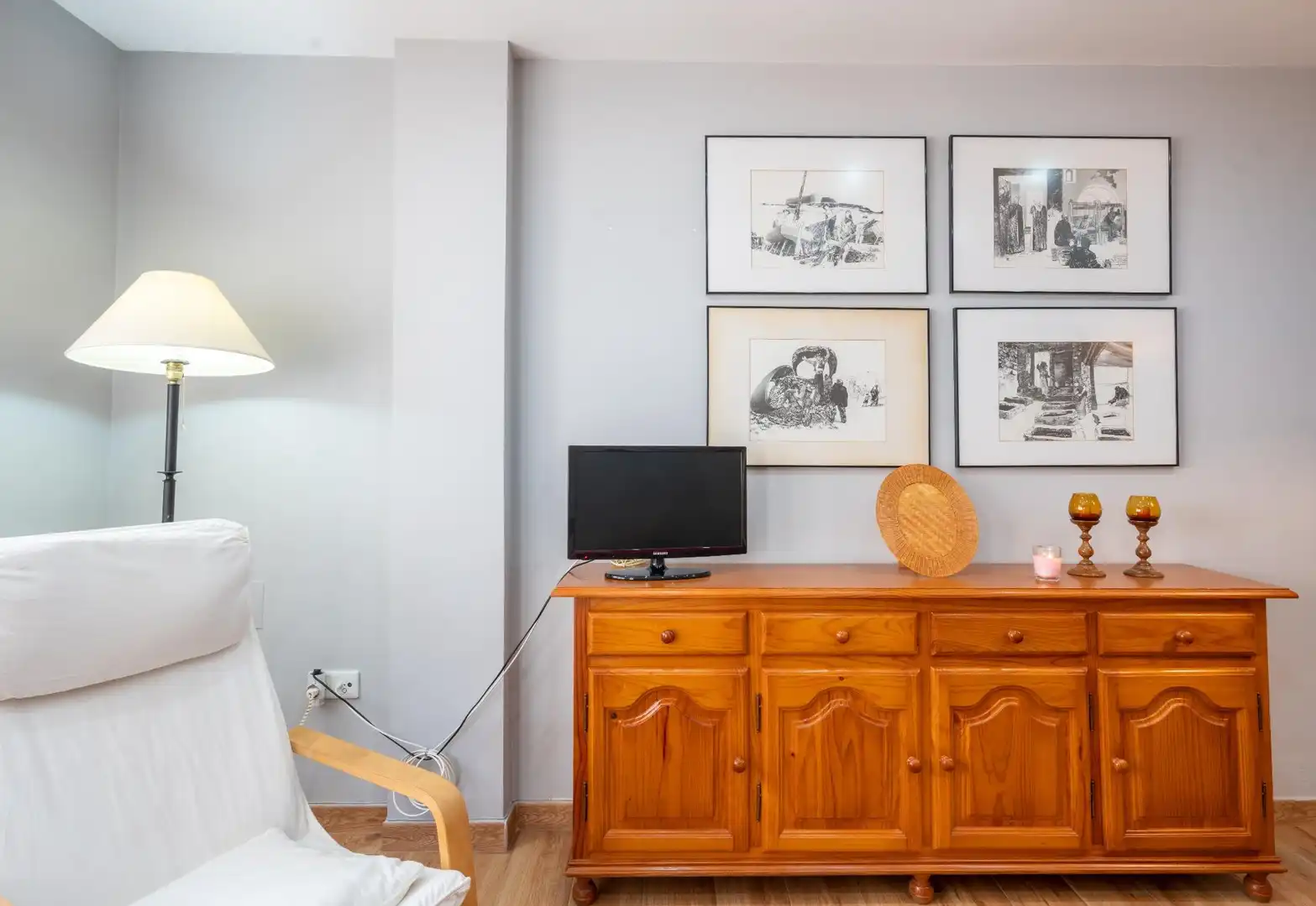 Schlafzimmer von Wohnung zur Miete in Almería mit Klimaanlage, Heizung und Terrasse