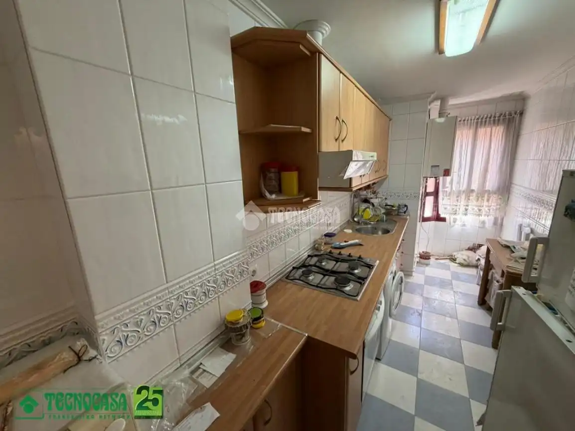 Cocina de Piso en venta en Ciudad Real con Calefacción y Trastero