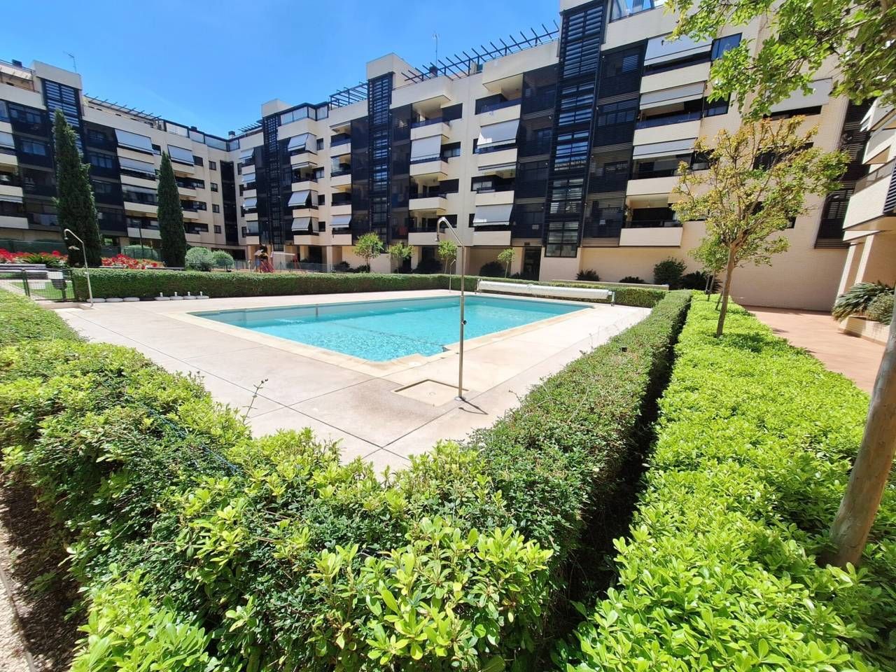 Swimming pool of Flat to rent in Fuenlabrada  with Air Conditioner, Heating and Terrace