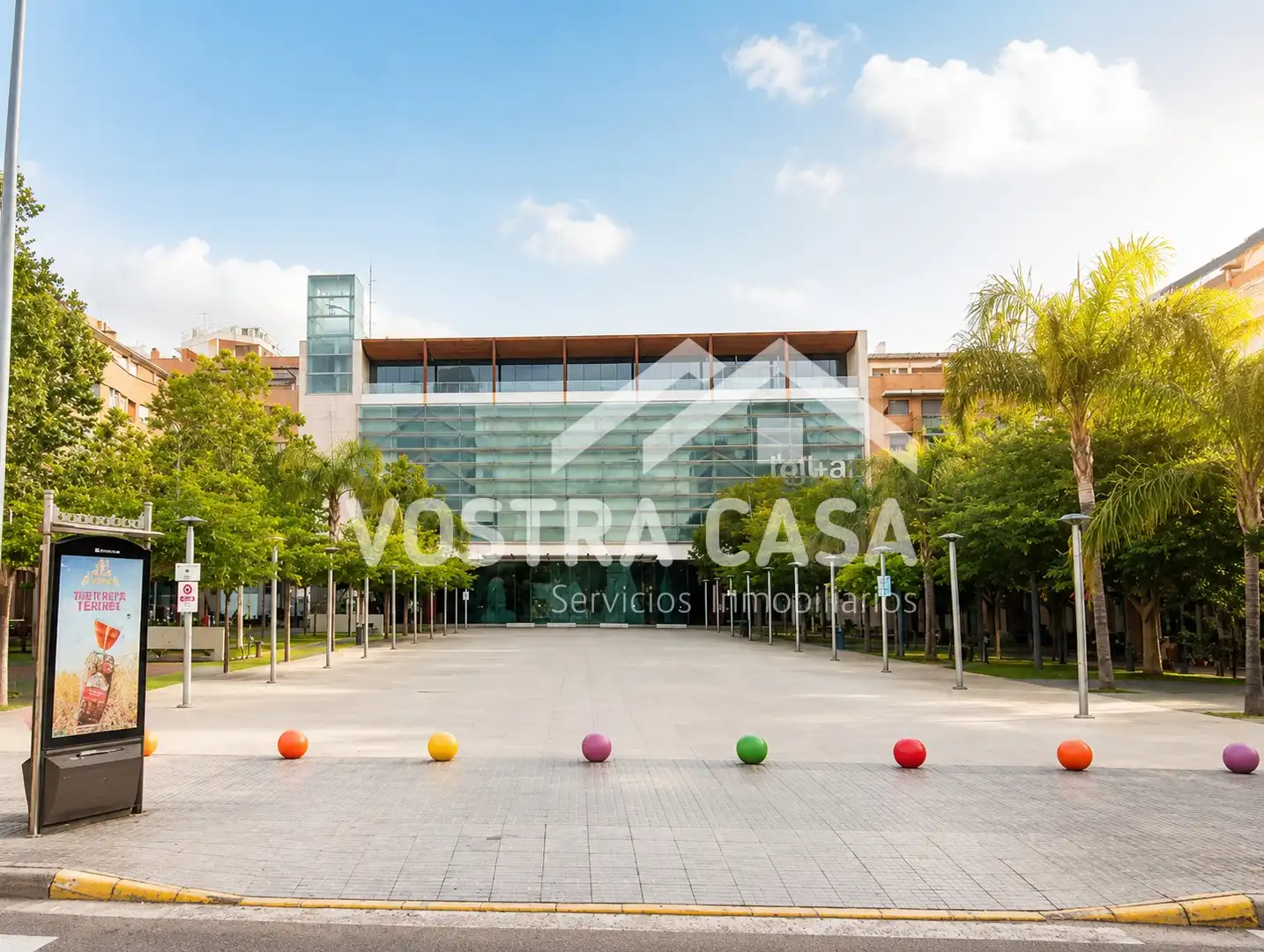 Chalet con piscina en venta en Carlos Arniches