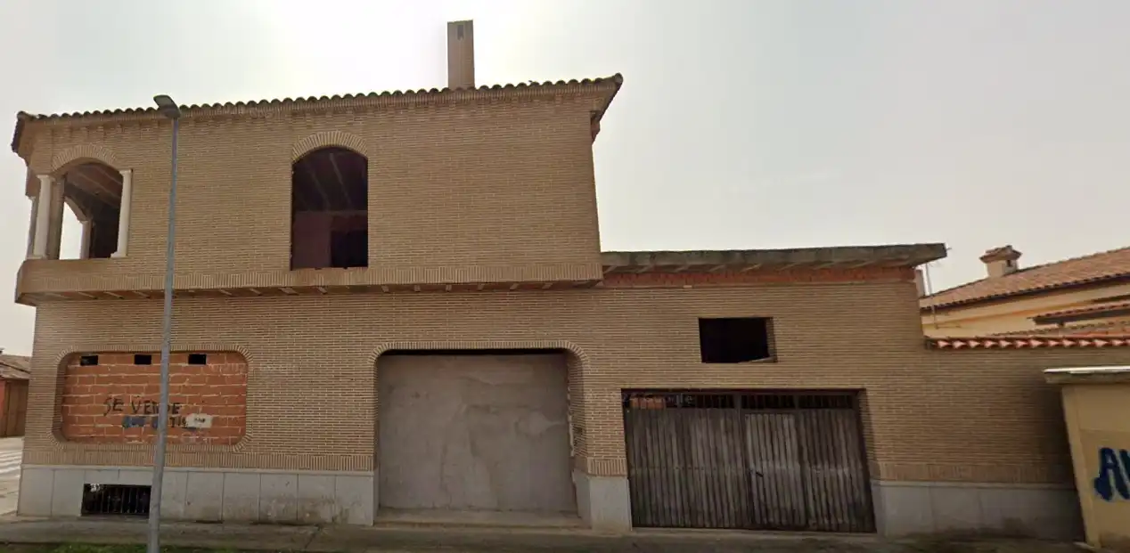 Vista exterior de Casa o xalet en venda en Malpica de Tajo amb Traster i Balcó