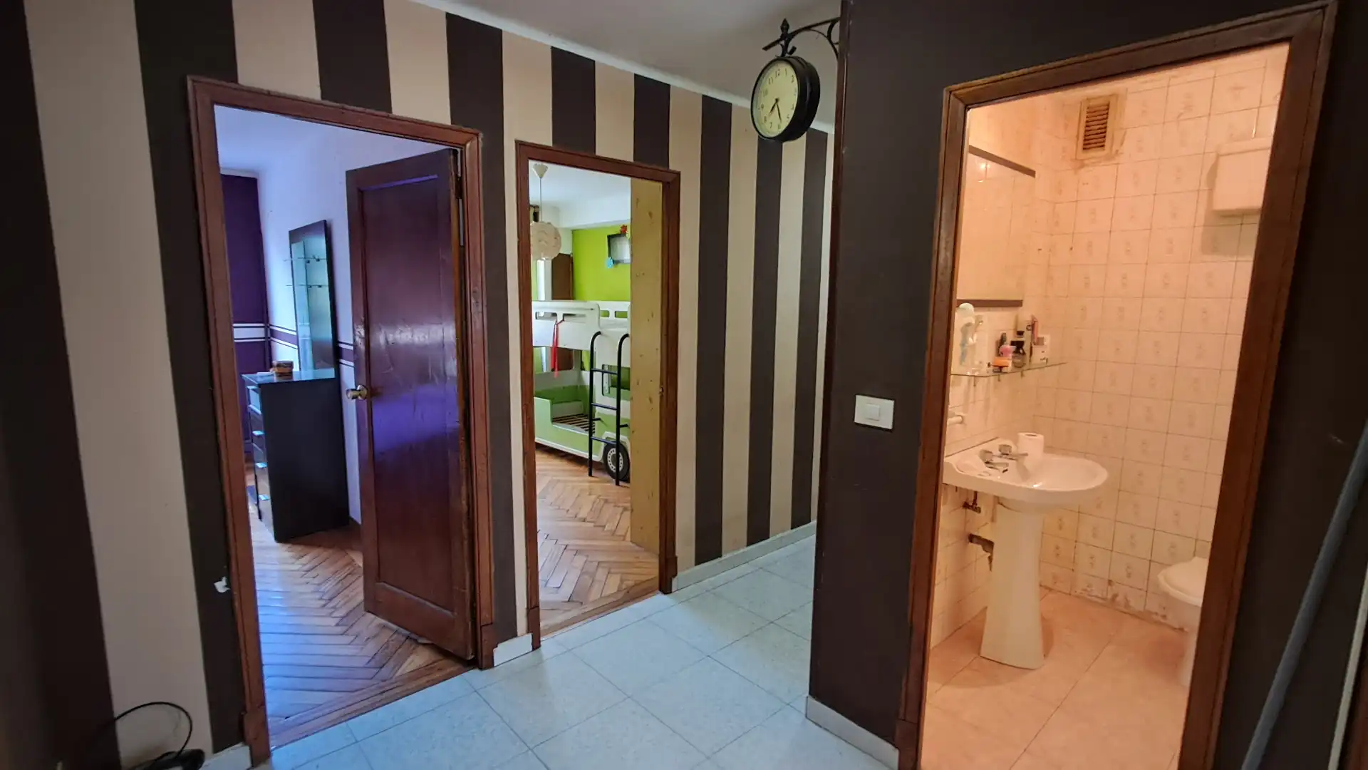 Piso en venta en Vigo  con Parquet, Trastero y Amueblado