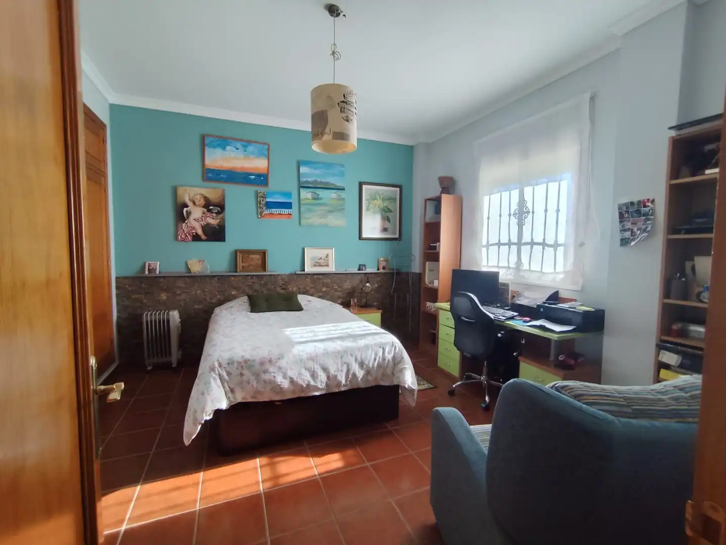 Dormitori de Casa o xalet en venda en Hinojos amb Aire condicionat, Calefacció i Jardí privat