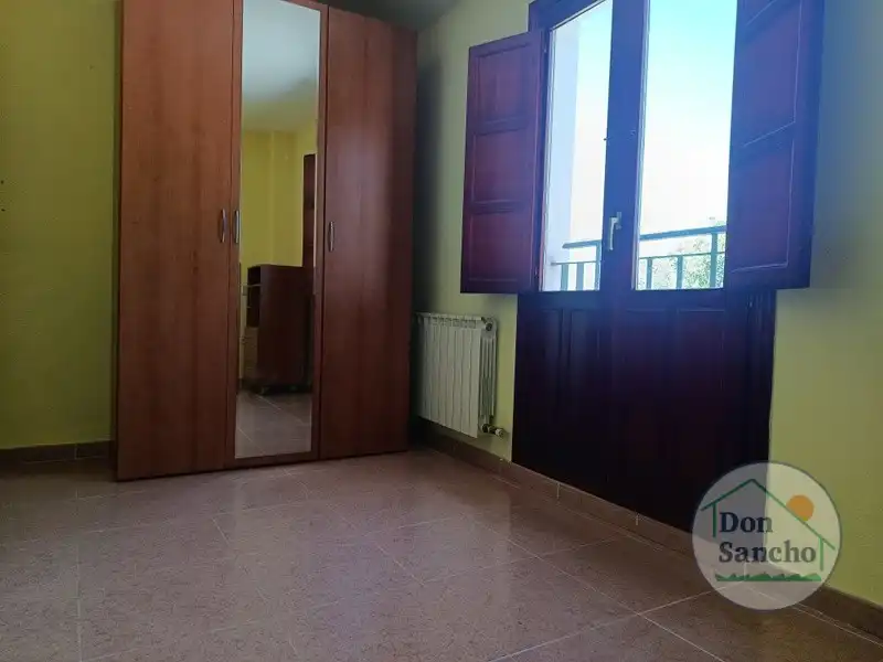 Dormitori de Pis en venda en Cigales amb Calefacció i Traster