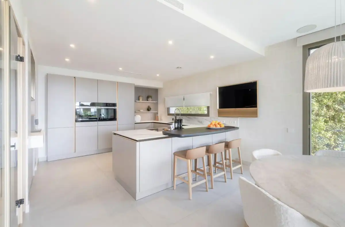 Chalet con piscina en venta en Nueva Andalucía, imagen 6