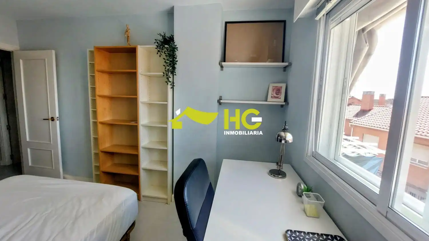 Bedroom of Flat for share in Villaviciosa de Odón  with Air Conditioner, Heating and Furnished