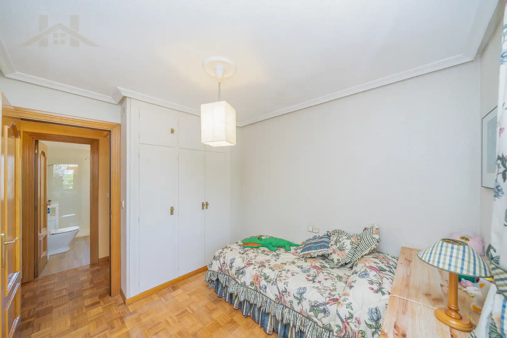 Bedroom of Detached homes for sale in El Escorial  with Heating, Parquet flooring and Terrace