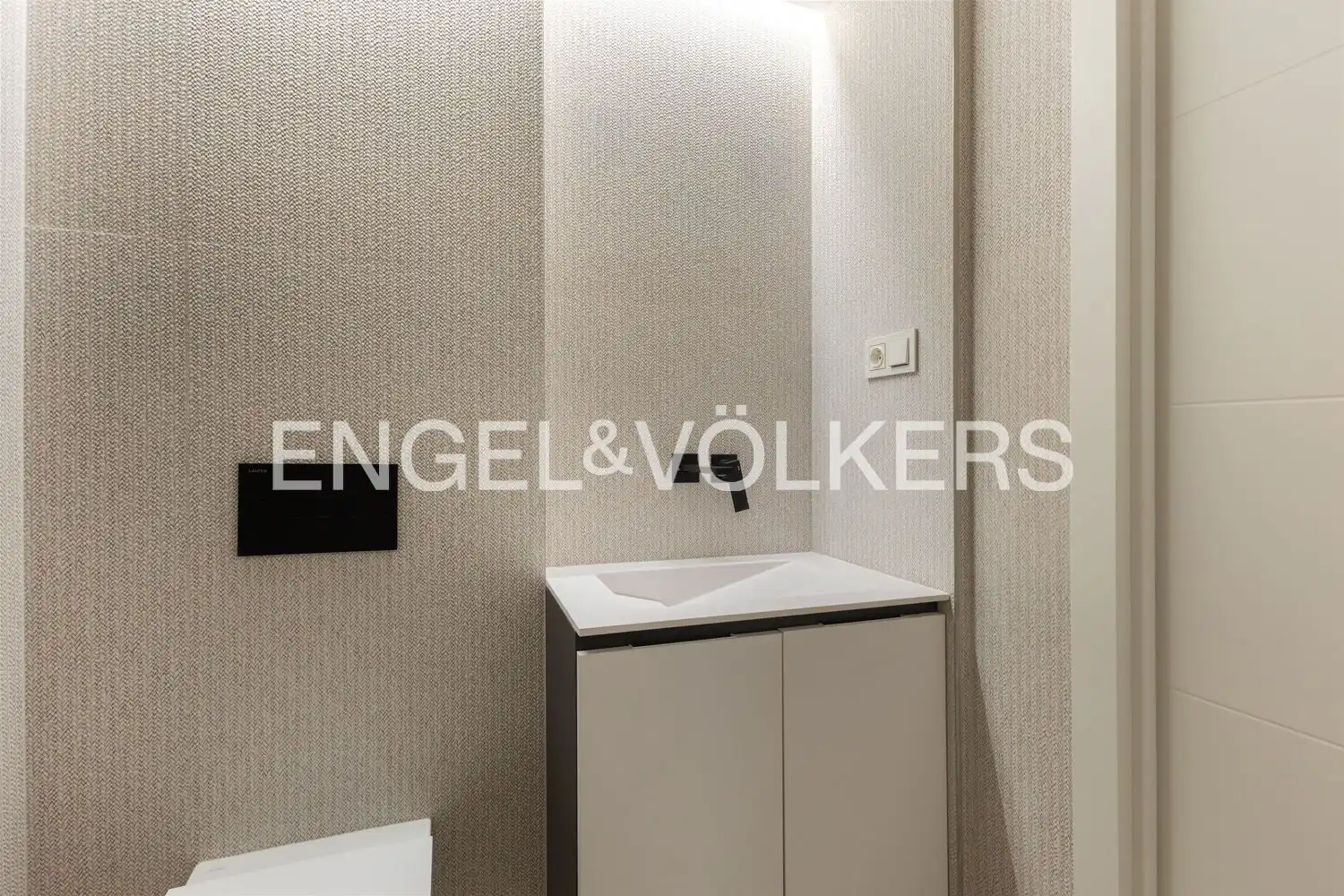 Bathroom of Attic for sale in Dénia  with Air Conditioner, Heating and Terrace
