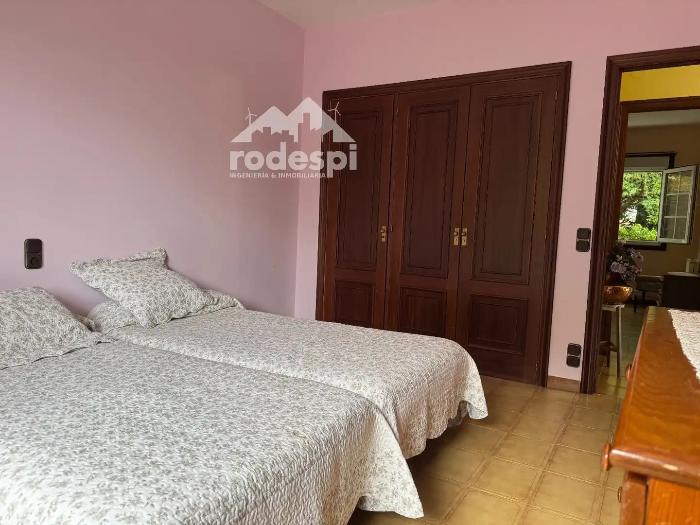 Schlafzimmer von Haus oder Chalet zum Verkauf in Sanxenxo mit Heizung, Abstellraum und Möbliert