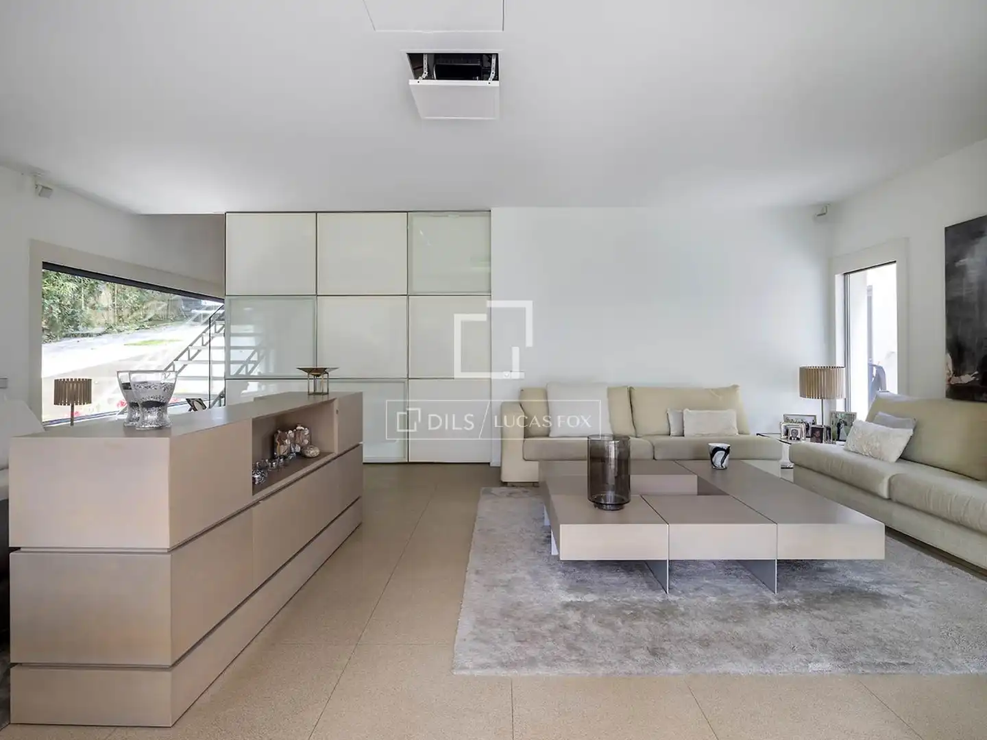 Sala d'estar de Casa o xalet en venda en Barcelona amb Aire condicionat, Calefacció i Jardí privat