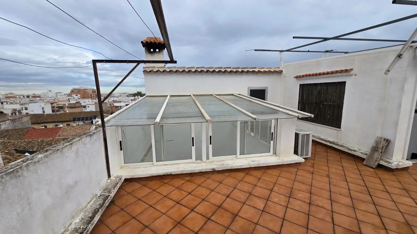 Terrassa de Casa adosada en venda en Oliva amb Terrassa i Moblat
