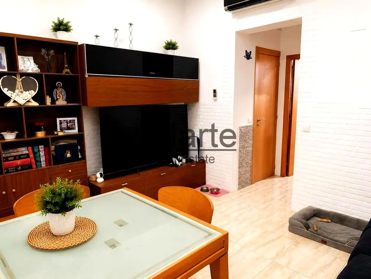 Vista exterior de Planta baja en venta en Barcelona con Aire acondicionado