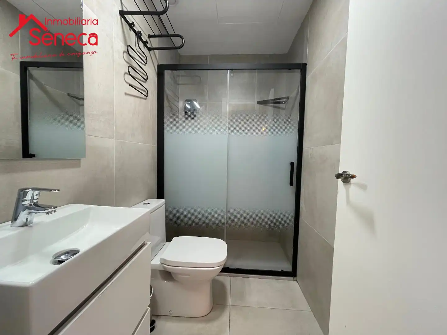 Badezimmer von Wohnung zum Verkauf in Córdoba mit Klimaanlage, Heizung und Schwimmbad