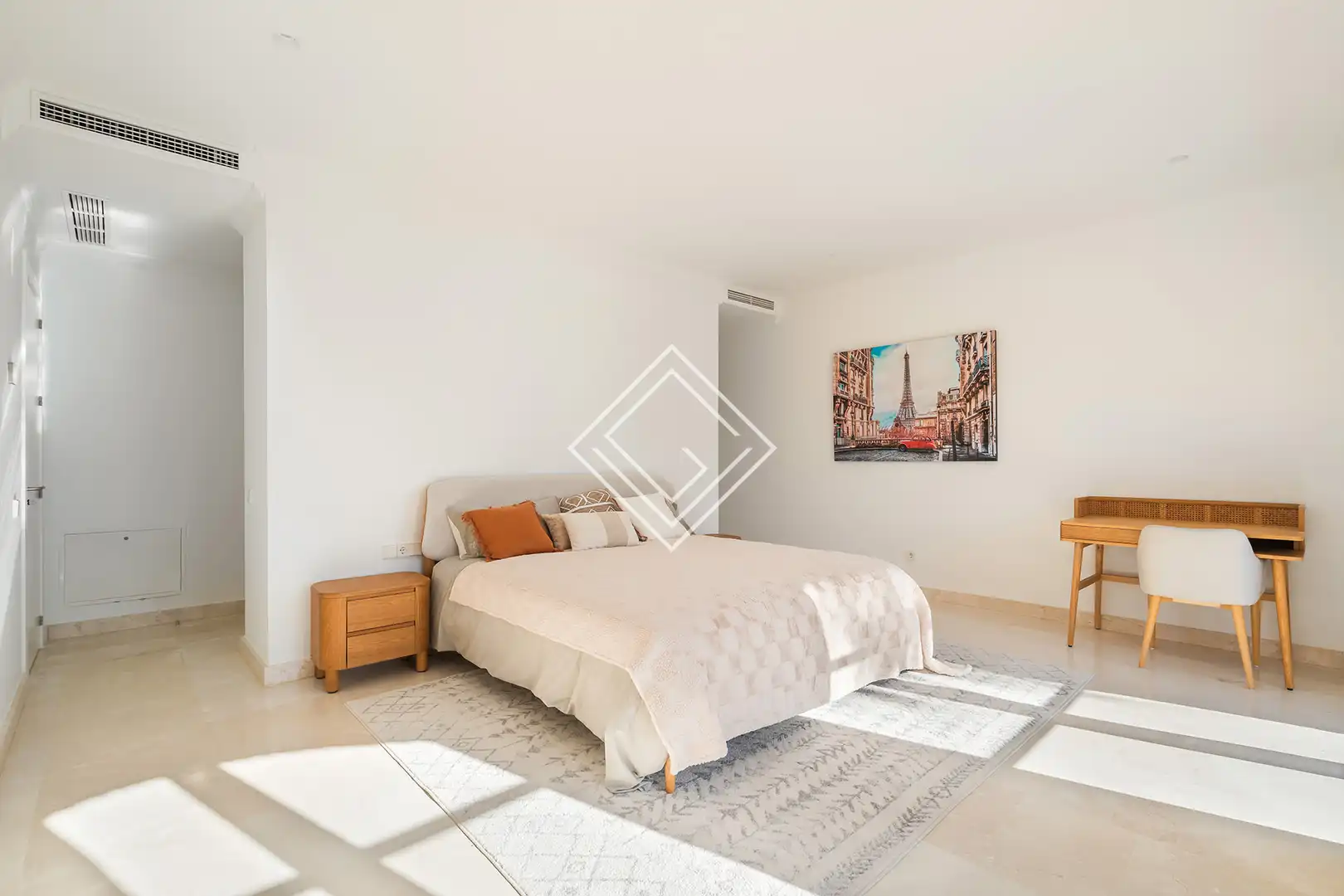 Chalet con piscina en venta en Milla de Oro, imagen 15