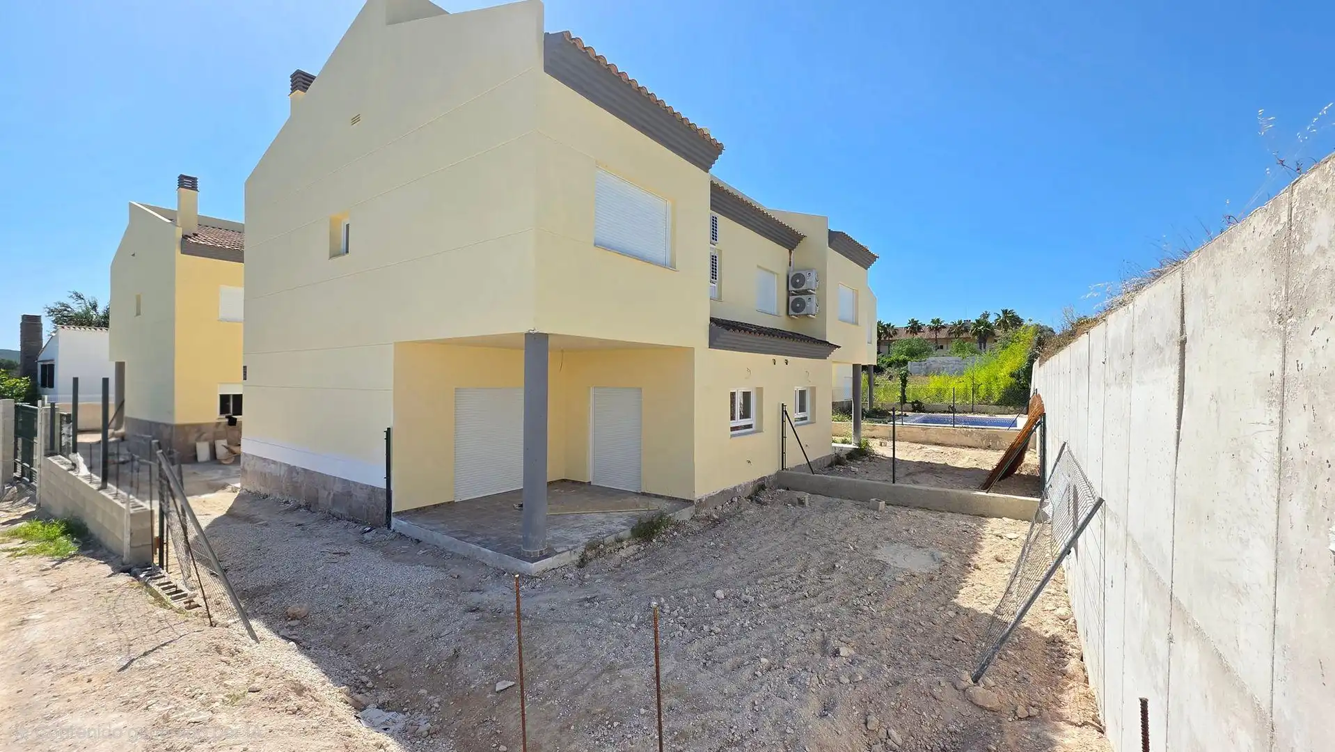 Vista exterior de Casa adosada en venta en Benicolet con Jardín privado y Piscina