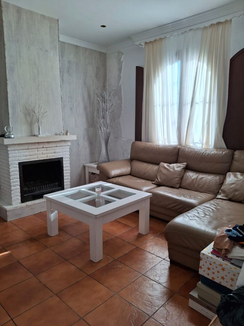 Living room of House or chalet to rent in La Línea de la Concepción  with Air Conditioner, Terrace and Storage room