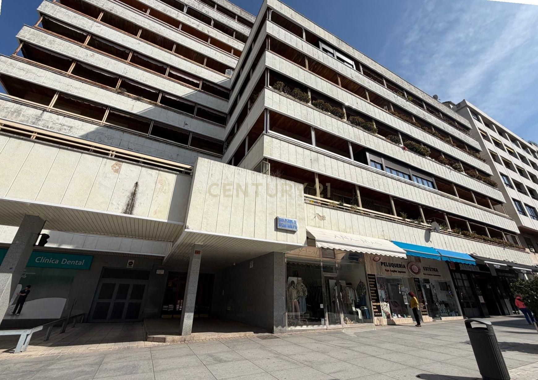 Vista exterior de Apartament de lloguer en Cáceres Capital amb Forn i Rentadora