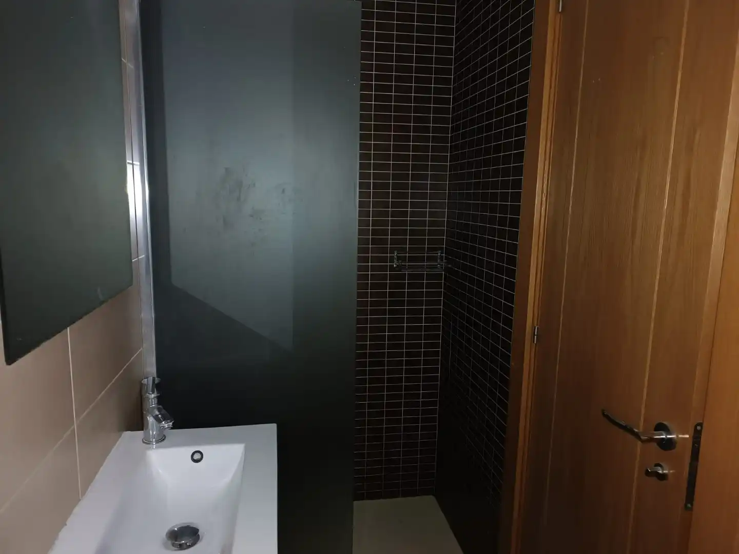Baño de Piso en venta en Pradoluengo con Parquet y Terraza