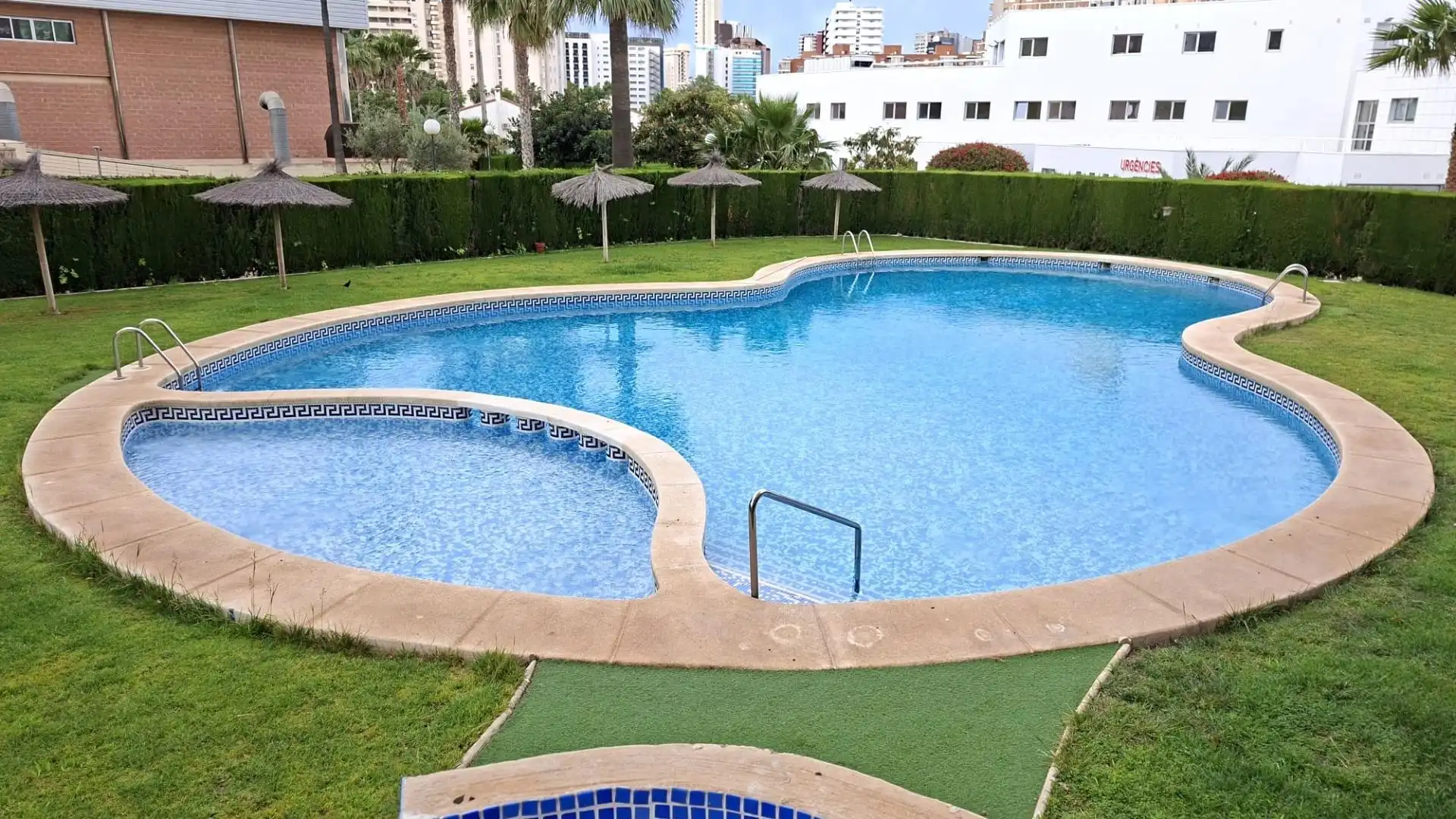 Piso con piscina en venta en Rincón de Loix