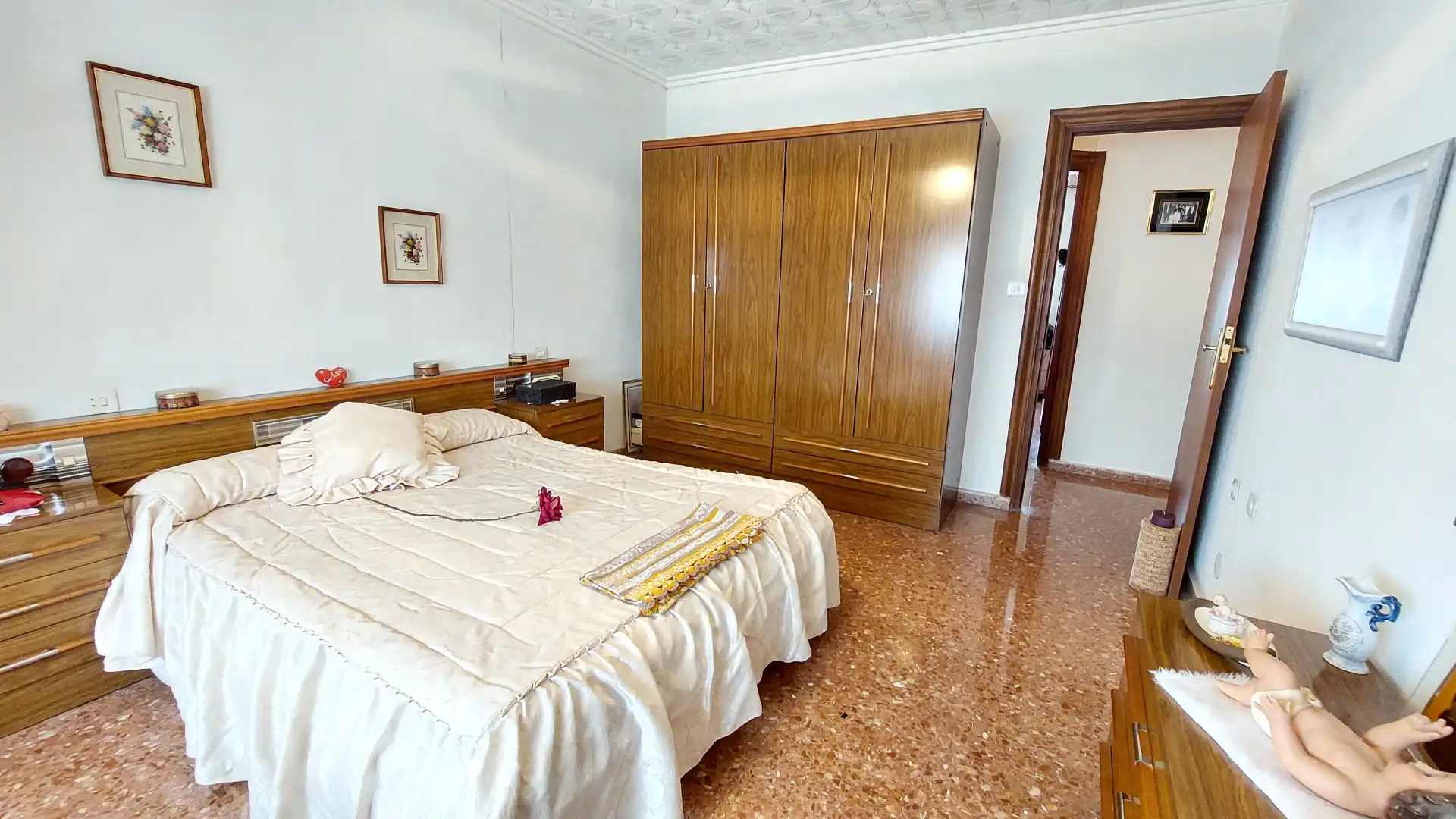 Habitación de Casa adosada en venta en Murcia con Terraza, Amueblado y Alarma