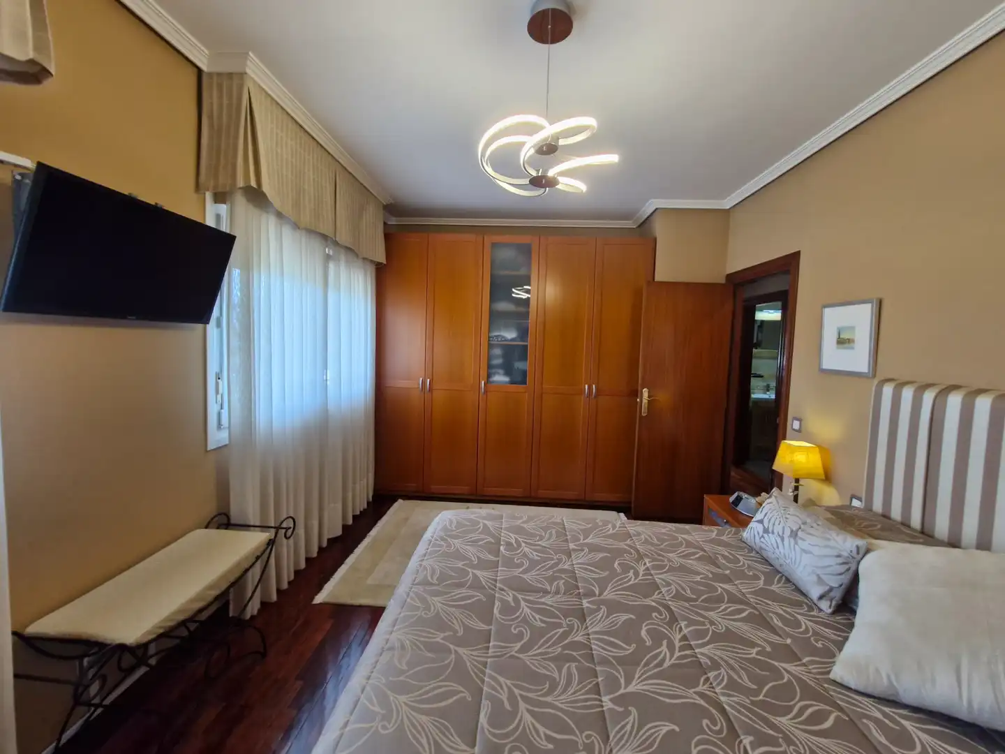 Habitación de Piso de alquiler en Derio con Calefacción, Parquet y Amueblado