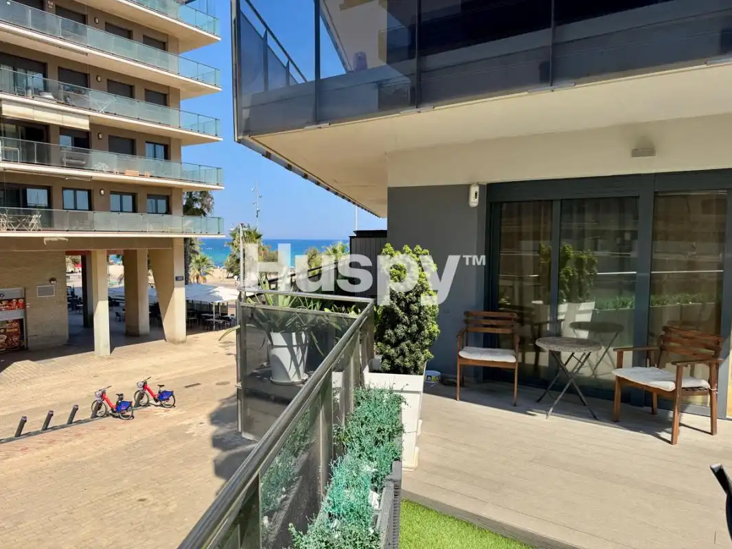 Flat with terrace for sale in Passeig Marítim, imagen 2