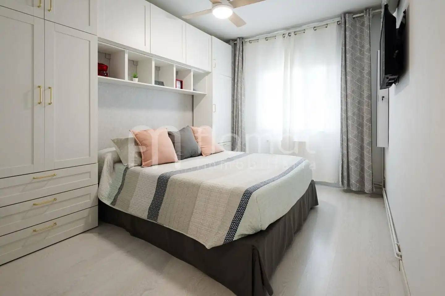 Habitación de Ático en venta en Montgat con Aire acondicionado, Calefacción y Parquet