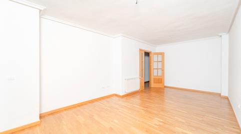 Foto 3 de Pis de lloguer a Sorolla, 7, El Quiñón, Seseña