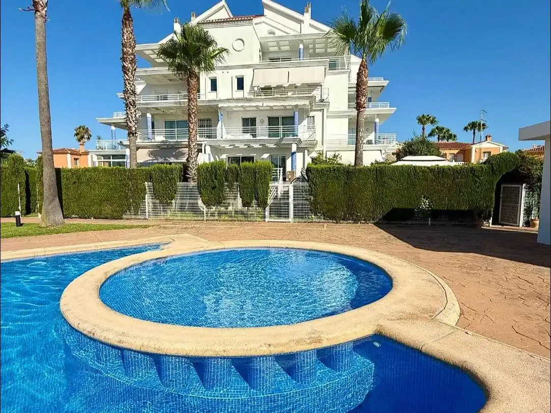 Piscina de Piso en venta en Oliva con Aire acondicionado y Balcón