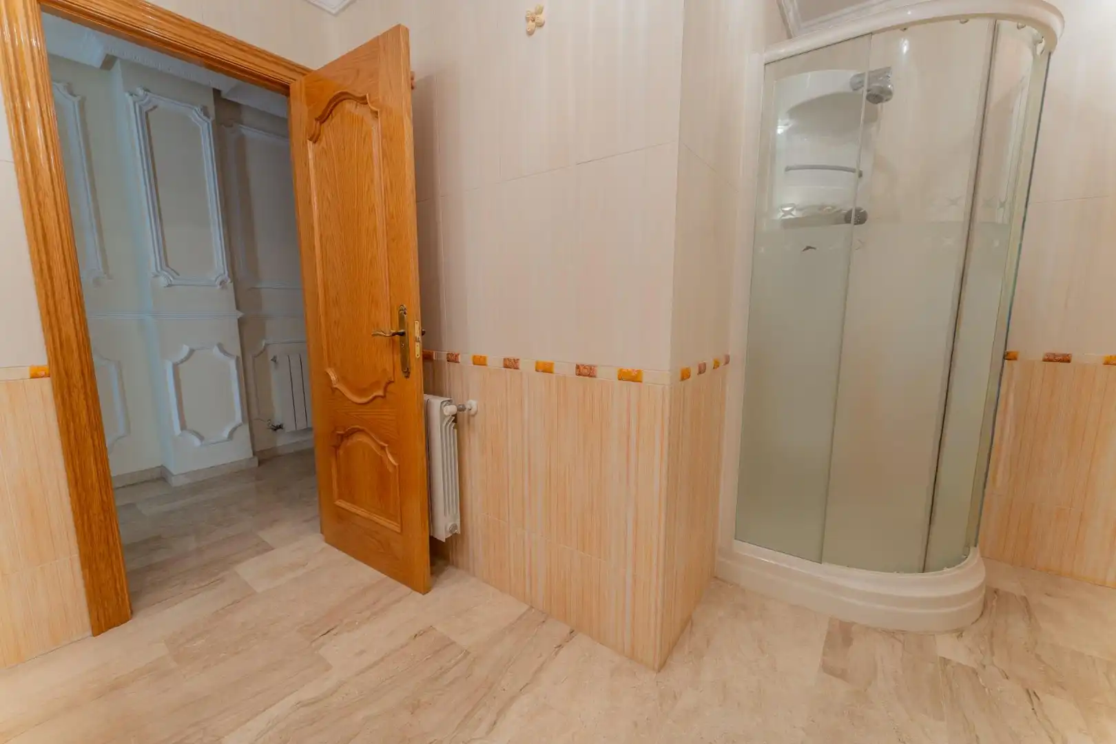 Baño de Casa o chalet en venta en Huesa con Aire acondicionado, Calefacción y Trastero