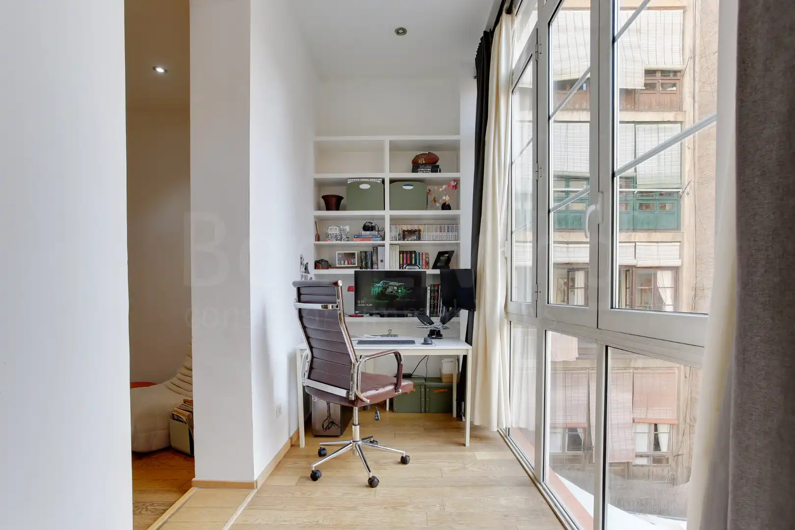 Sala d'estar de Pis en venda en Barcelona amb Aire condicionat, Calefacció i Parquet