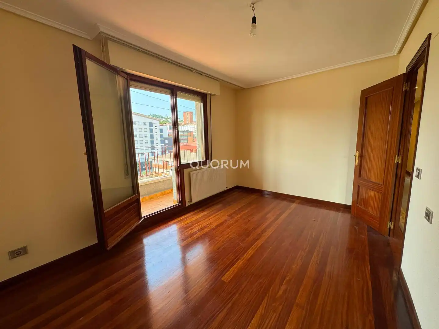 Habitación de Ático en venta en Barakaldo  con Calefacción, Terraza y Trastero