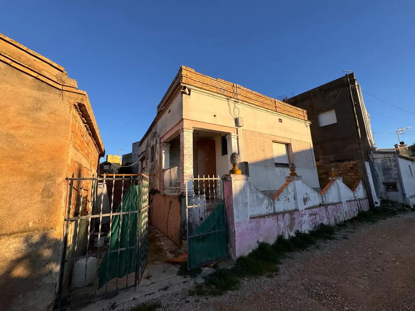 Vista exterior de Casa o xalet en venda en Deltebre